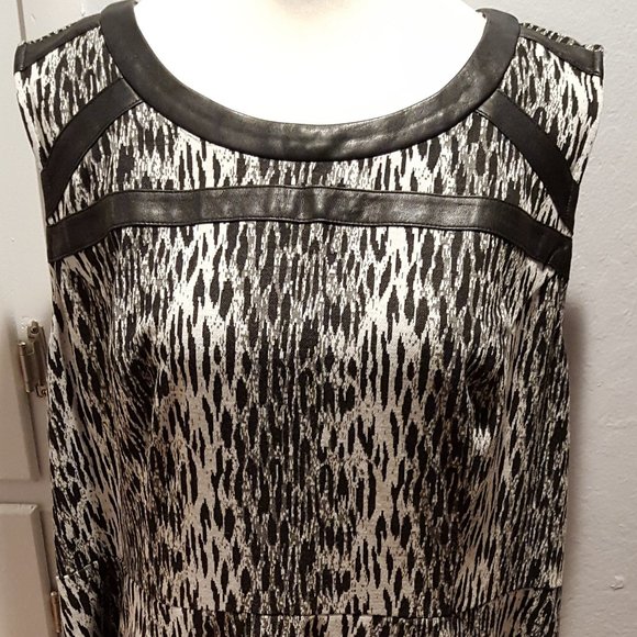 LANE BRYANT Dress -  NWT - SZ.22W - Blk with Anima - Picture 1 of 3